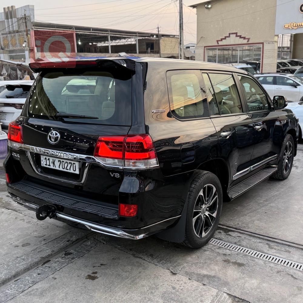 تويوتا لاندكروزر